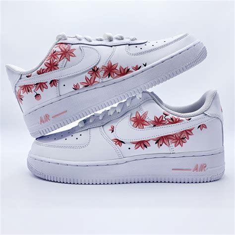 nike schuhe mit blumen